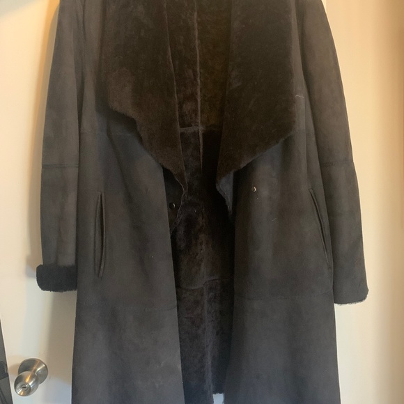 Sheepskin coat - Picture 1 of 5